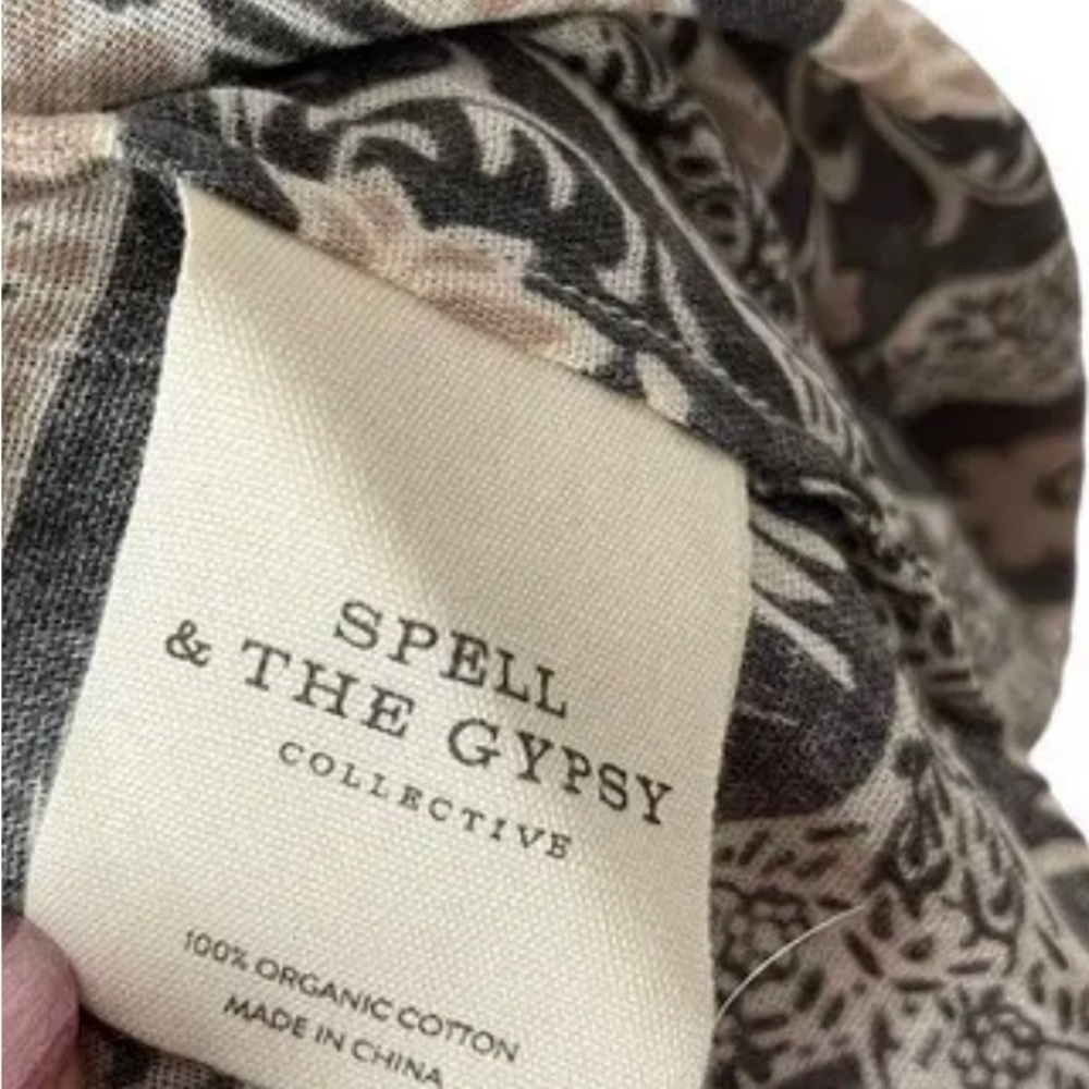 SPELL & THE GYPSY COLLECTIVE Women’s Ivory Paisley Ash Blouse Size L OVERSIZED - Picture 3 of 8